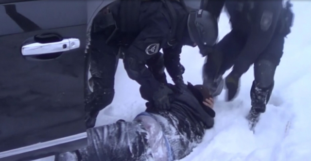Крупный подпольный цех алкоголя накрыла полиция в Иркутской области