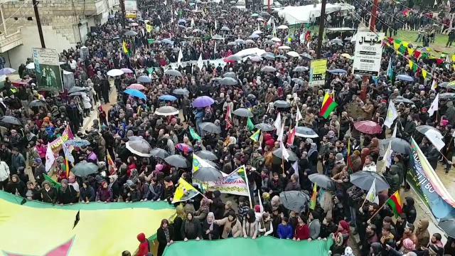 Демонстрации в Африне в поддержку курдских сил против турецкого вторжения. 19 января 2018 