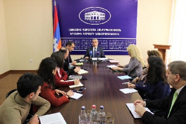 Степанакерт: Возвращение за стол переговоров повысит их эффективность