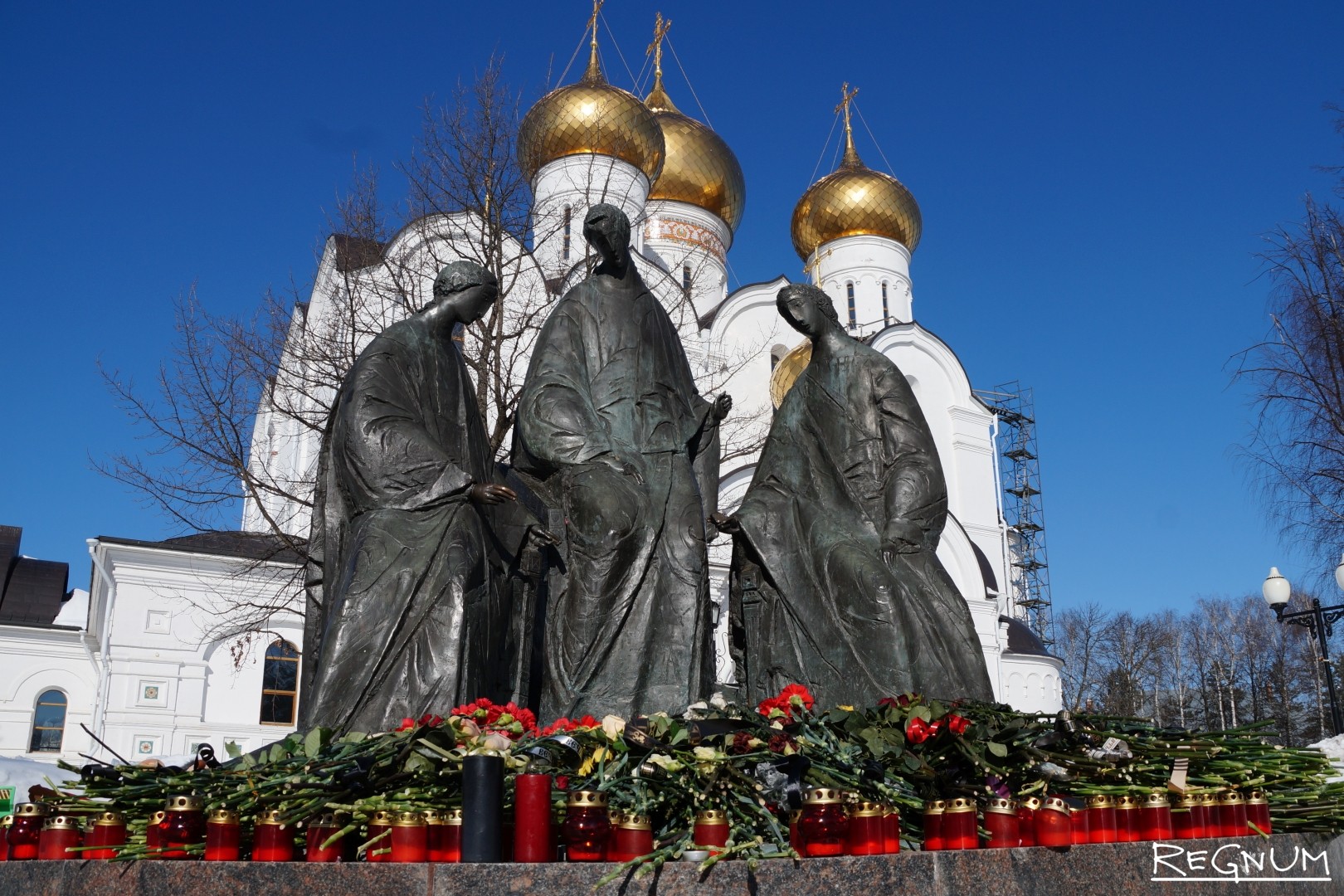 Памятник Святой Троице в Ярославле