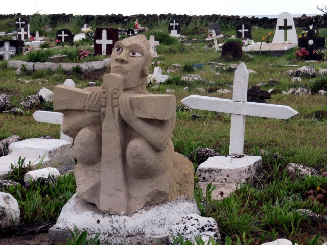 Кладбище на Острове Пасхи 