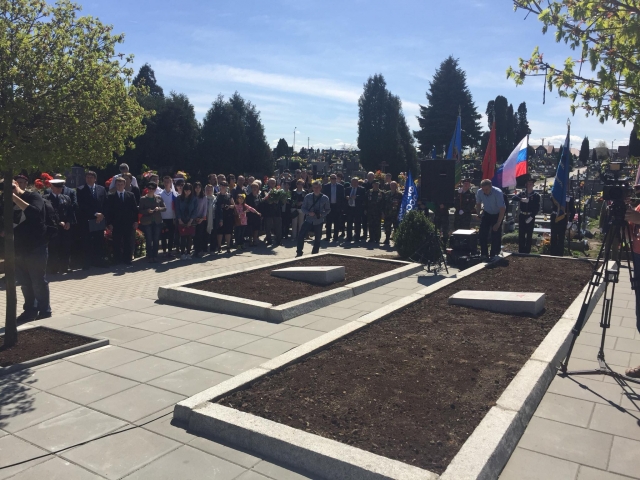 «Обязательно помнить»: в Польше открыли обновленное кладбище красноармейцев