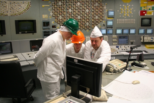 Сотрудники Игналинской АЭС