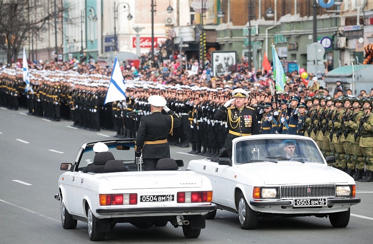 Парад победы владивосток фото