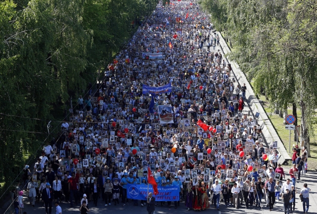 Путин: «9 мая — священный праздник для народов России и Киргизии»