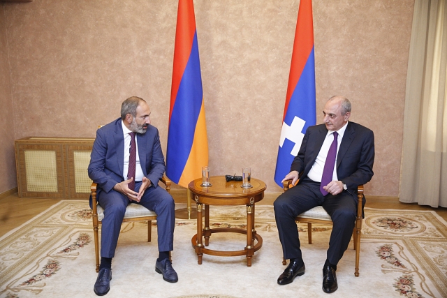 Никол Пашинян готов вести переговоры с Алиевым лишь от имени Армении