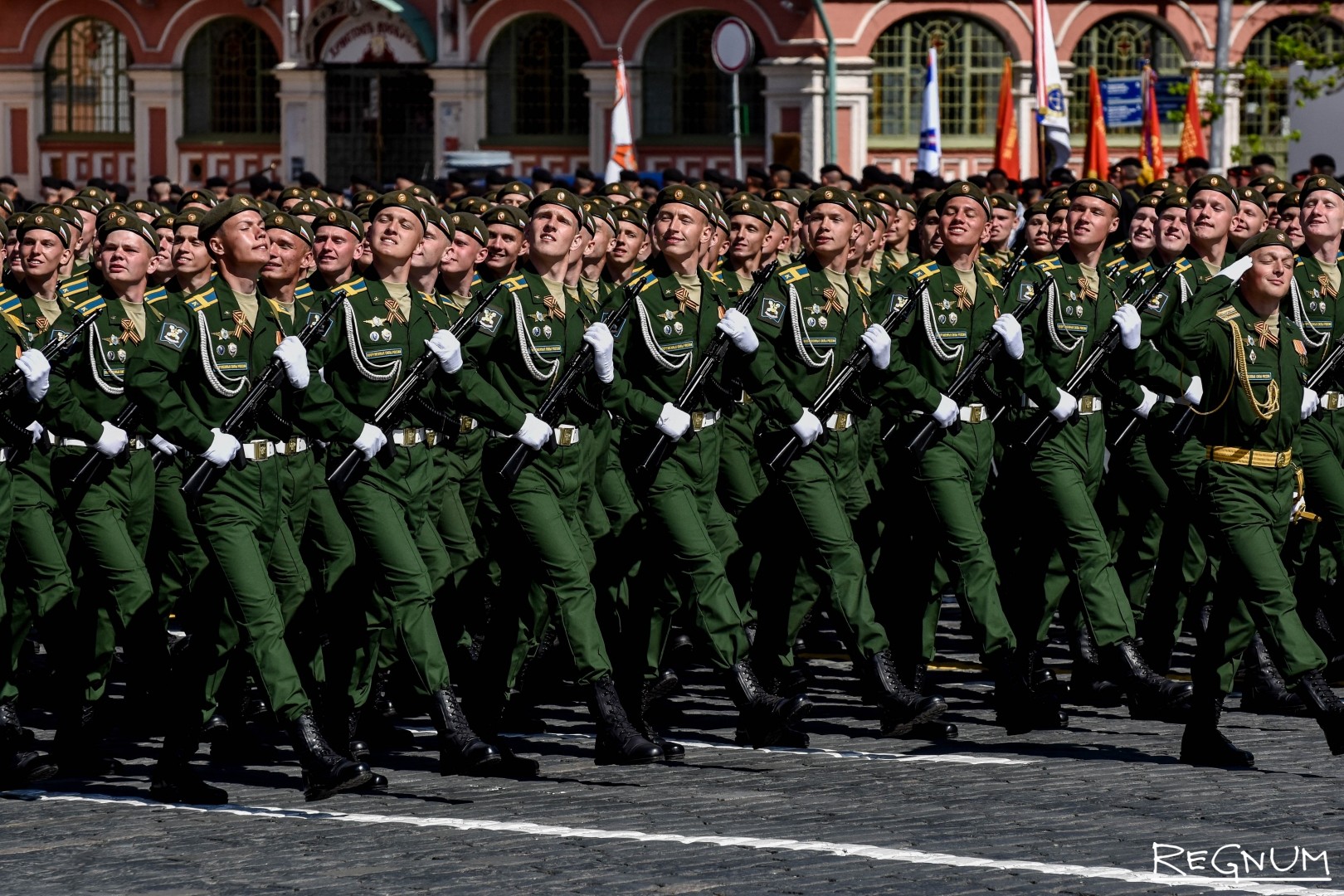 Парад военно москва