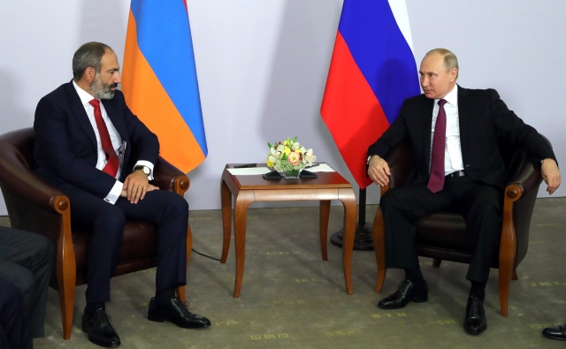 Встреча Владимира Путина с Николом Пашиняном