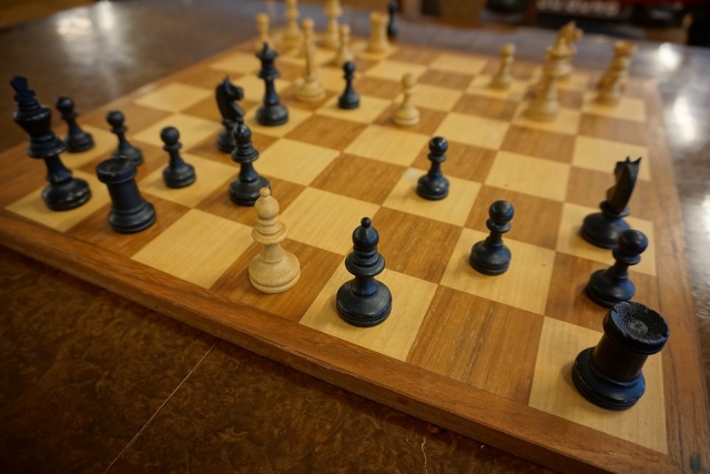 В школах Павлодарской области Казахастана ввели игру в шахматы