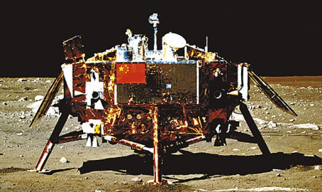 «Чанъэ-3» на лунной поверхности