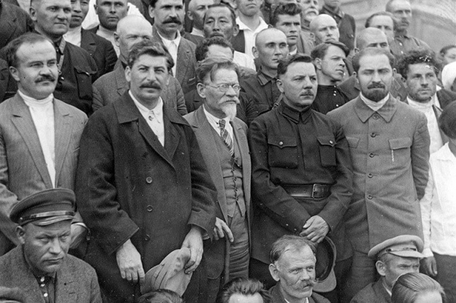 В. Молотов, И. Сталин, М. Калинин, К. Ворошилов на 16-м съезде ВКП(б) в Москве. 1930