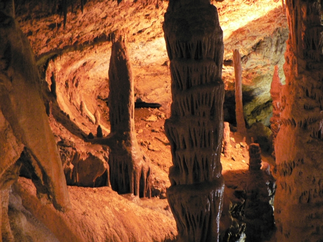 Симфонический концерт состоялся в Мраморной пещере в Крыму