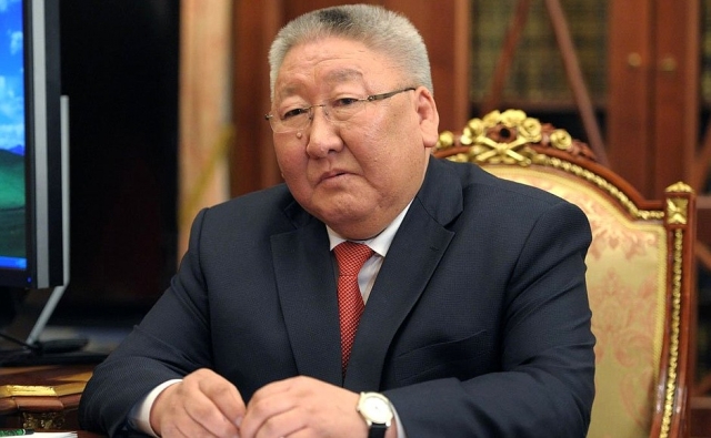 Глава Якутии ушел в отставку, оставив после себя огромные долги и проблемы