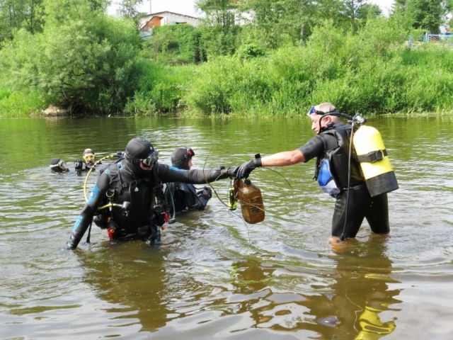 В Ярославской области дайверы выходят на подводный субботник