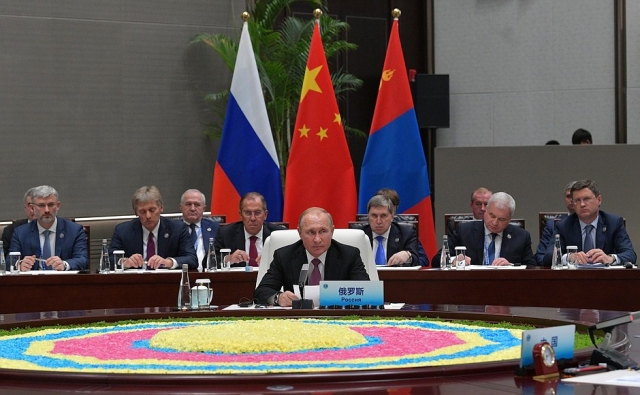 Владимир Путин на саммите ШОС