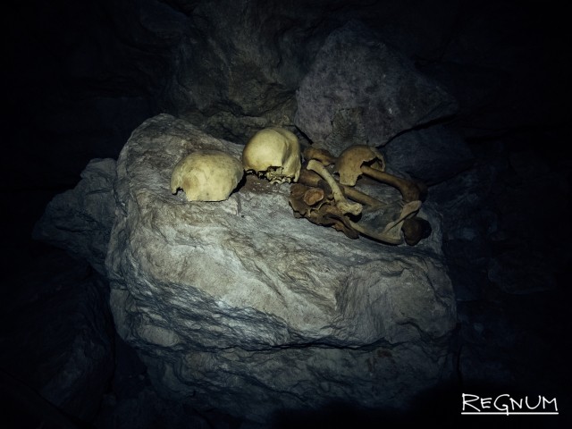 In Sagada there are some caves in which still there are coffins which were placed here more than hundred years ago. Some of them so decayed that bones simply lie on stones …