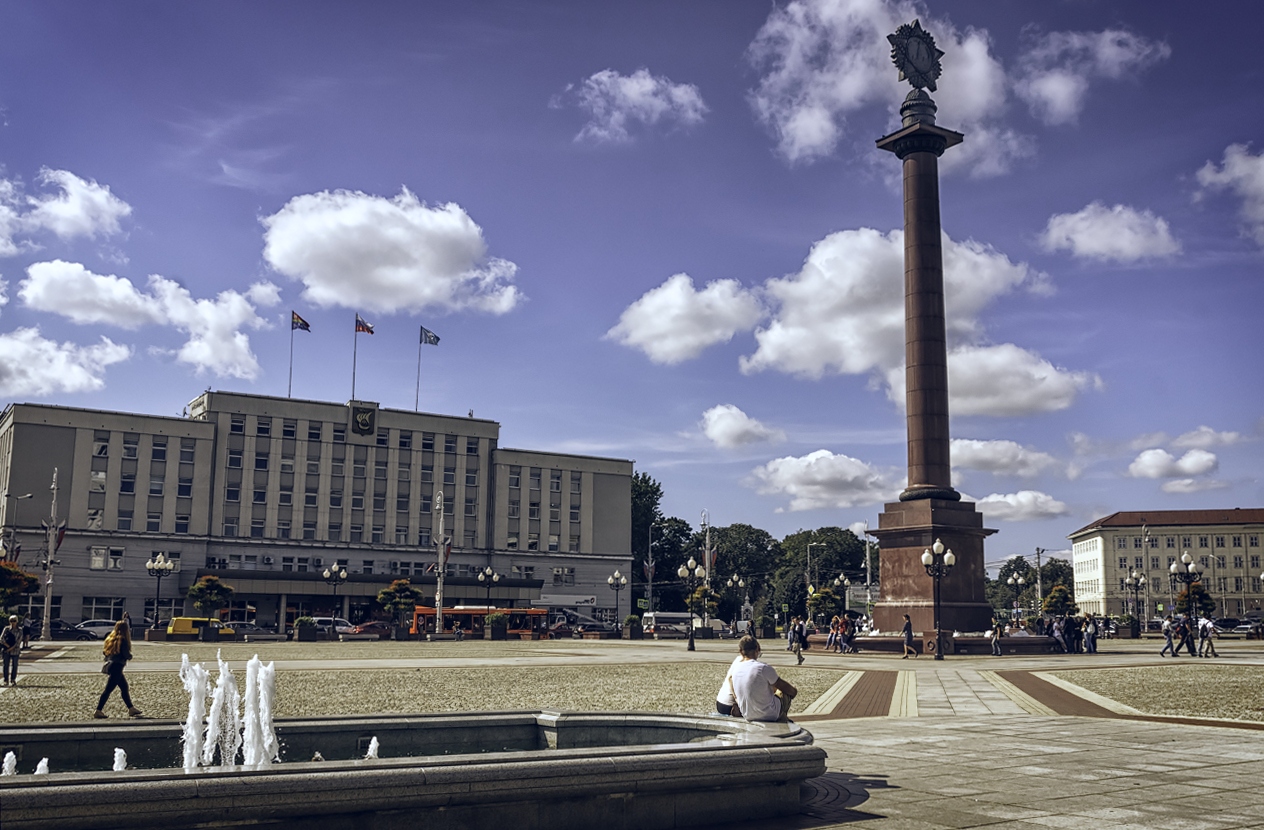 Площадь Победы Калининград монумент