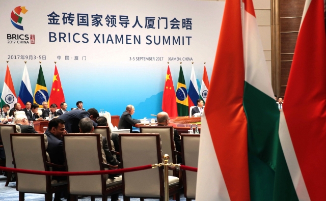 Встреча лидеров БРИКС в расширенном составе на IX саммите 