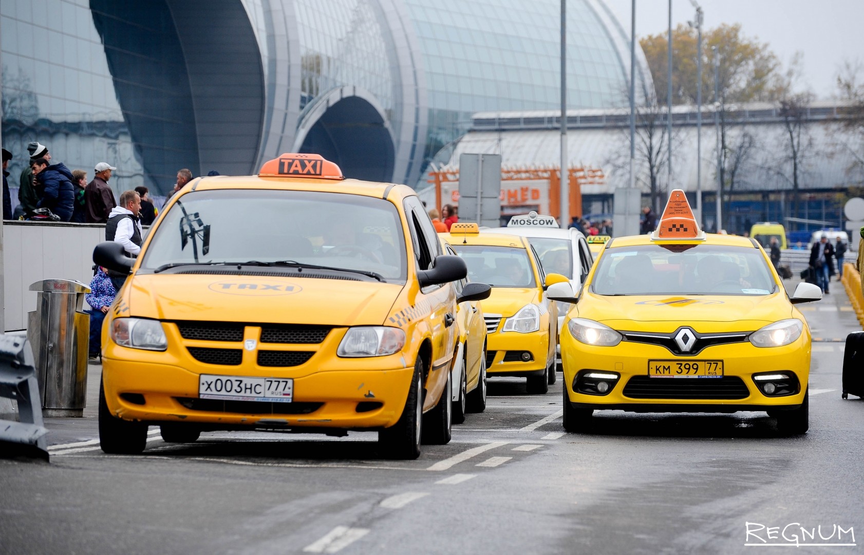 Где русские таксисты. Такси. Такси Москва. Московское такси. Фирмы такси.