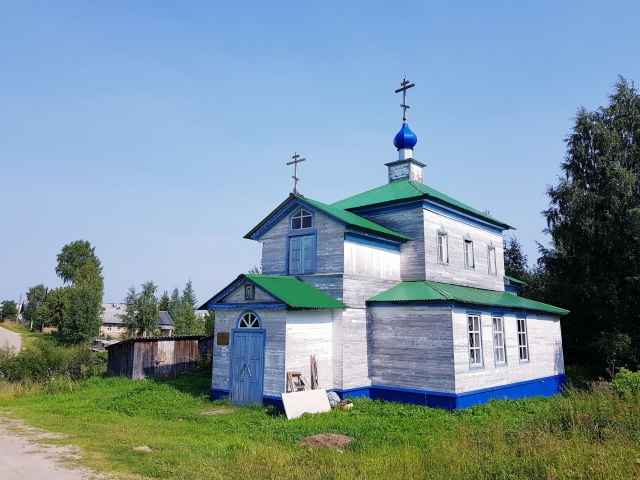 Церковь Николая Чудотворца (1894 г) деревни Звоз — свидетель фронтовых патриотических гастролей В.Н. Давыдова