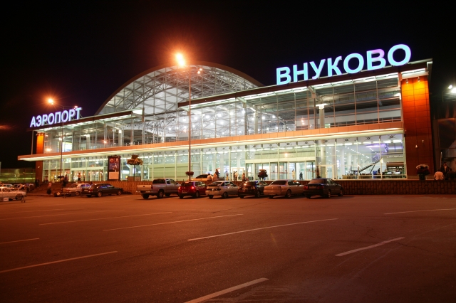 Аэропорт «Внуково» проверяют после сообщения об угрозе взрыва