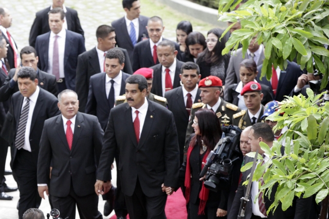 Как охрана Мадуро реагировала на покушение — видео