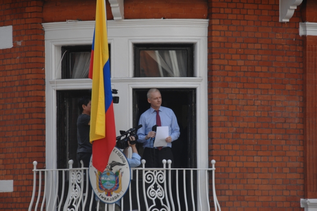 Президент Эквадора рассказал о переговорах насчет дальнейшей судьба Ассанжа