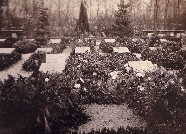 Могилы Карла Либкнехта и Розы Люксембург, 1919