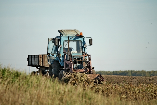 Омским аграриям компенсируют более 200 млн рублей за подорожавшее топливо