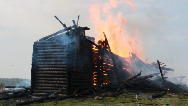 Сгоревшую в Карелии деревянную церковь можно восстановить — за 100 млн руб