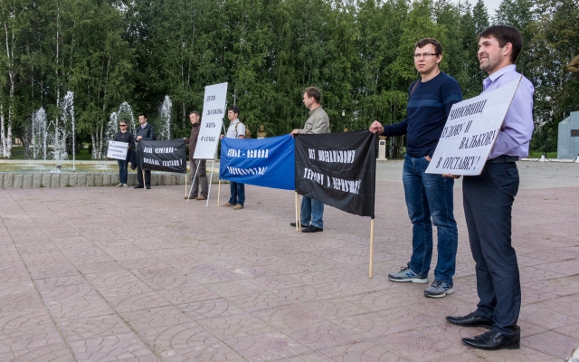 «Ювенальный террор» в Прикамье: активисты возмущены поведением опеки в суде