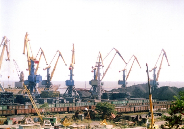 ВМС Украины: РФ оказывает «давление» на Бердянский и Мариупольский порты