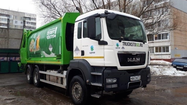 В Ярославской области не нашлось желающих вывозить мусор в девяти районах
