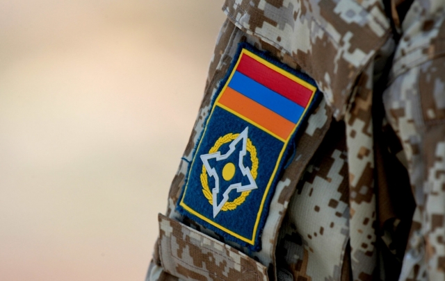 ArmLur: Россия добивается согласия Еревана на присутствие Баку в ОДКБ