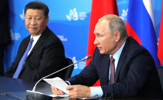Владивосток: встреча Путина и Цзиньпина в свете глобальной динамики