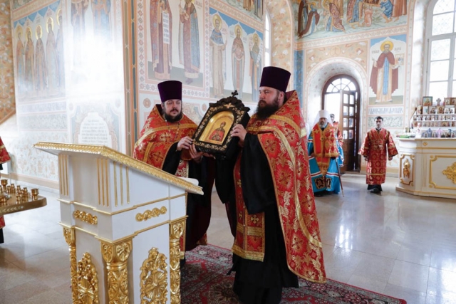 Тульской области преподнесли в дар икону Святого князя Дмитрия Донского