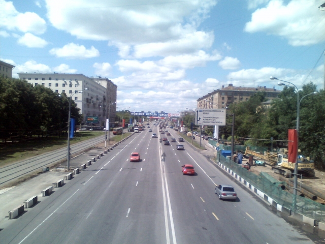 Новая разметка повысила скорость движения на Волоколамском шоссе в Москве