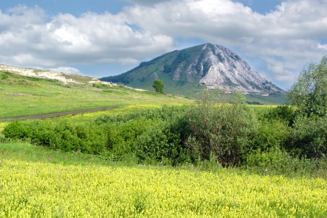 Гора тратау фото