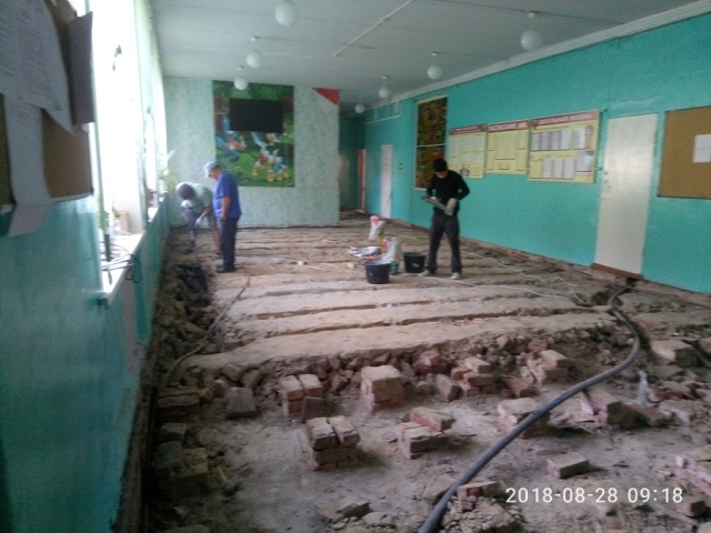 В Мещовске загорелась школа, ремонт которой так и не завершили к 1 сентября