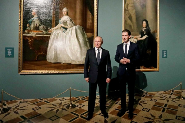 Путин и Курц открывают «дипломатию картин»