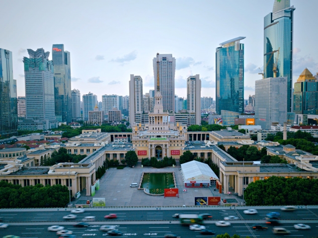 Китай призывает к отказу от протекционизма и менталитета «холодной войны»