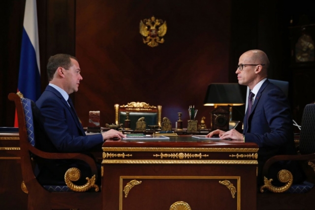 Бречалов рассказал Медведеву о сокращении госдолга Удмуртии