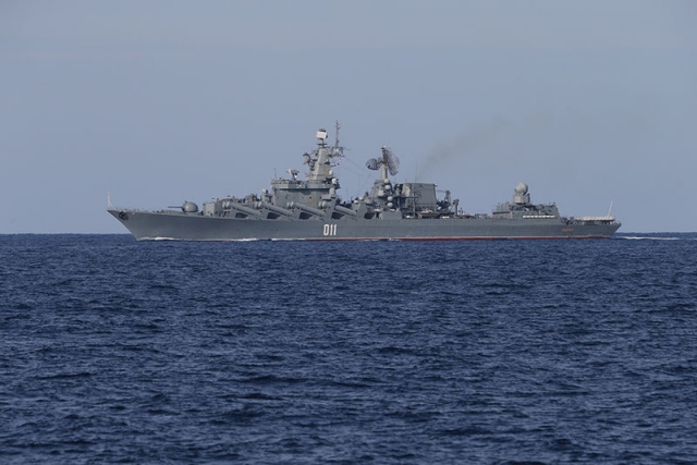 Эскадра Тихоокеанского флота РФ зашла в китайский порт Циндао