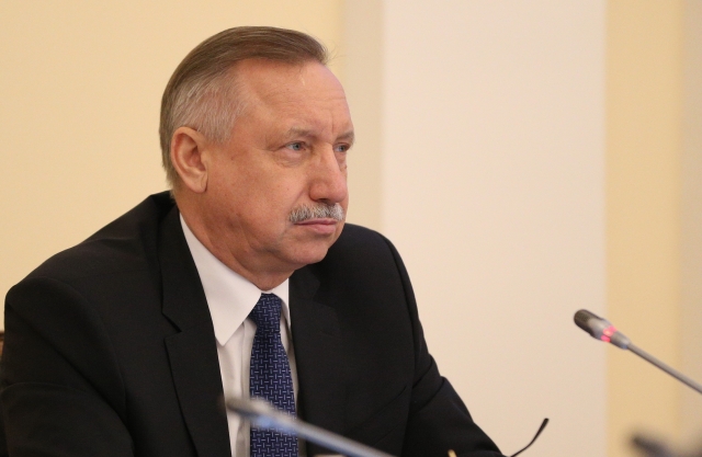 Беглов возмущен отсутствием депутатов Госдумы на заседаниях в Смольном