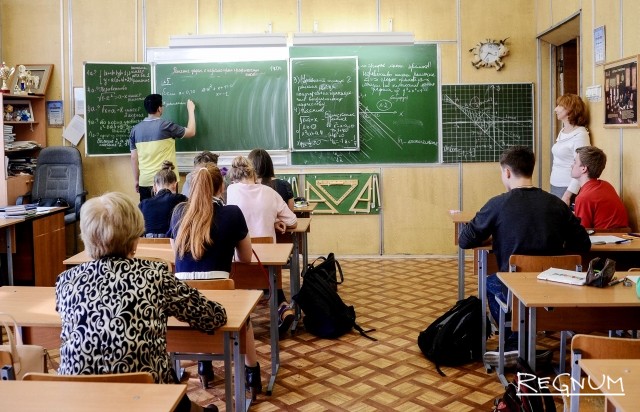 Власти Москвы заявили, что 100% школ города прошли проверку безопасности