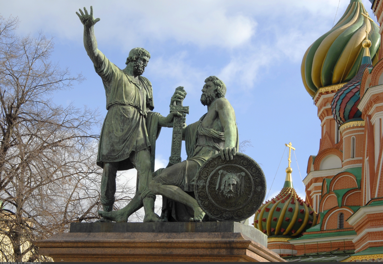 Памятник Кузьме Минину и Дмитрию Пожарскому в Москве