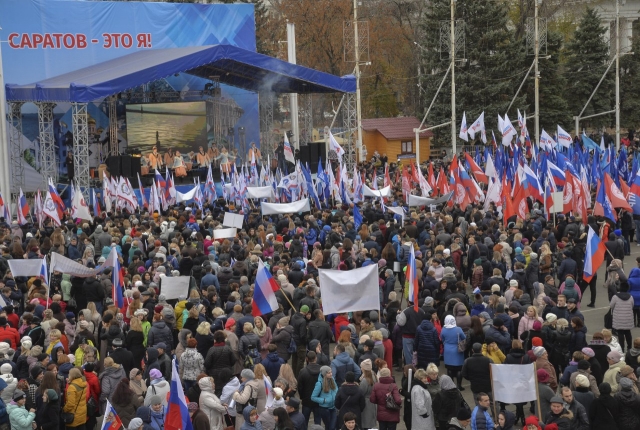 4 ноября в Саратове: 6-тысячный митинг и 15-летие национальной деревни