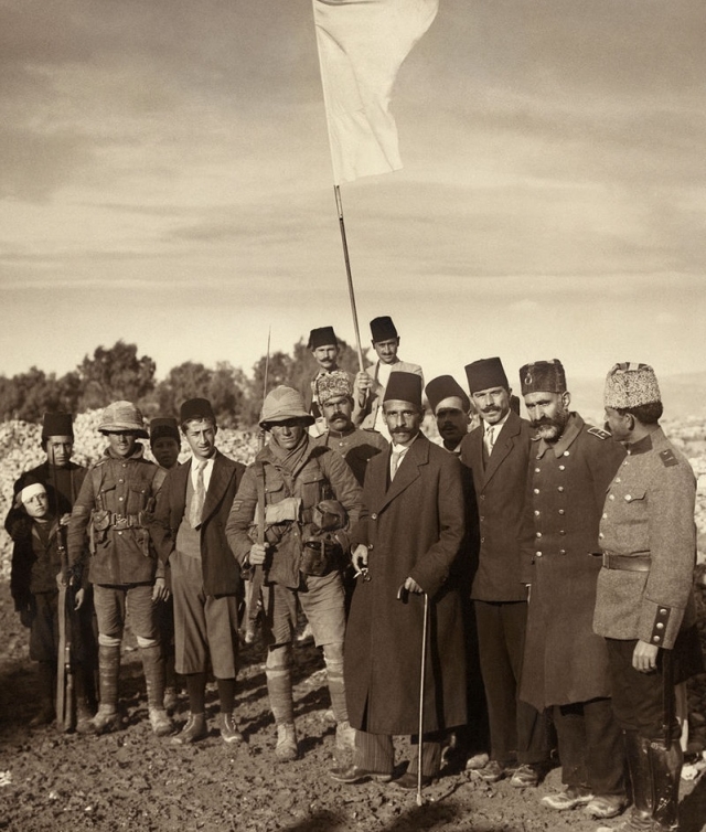 Османские войска после сдачи Иерусалима . 1917