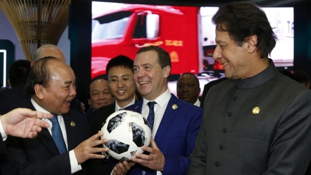 Дмитрий Медведев принял участие в церемонии открытия Первой китайской международной импортной выставки. 5 ноября 2018 года, Шанхай