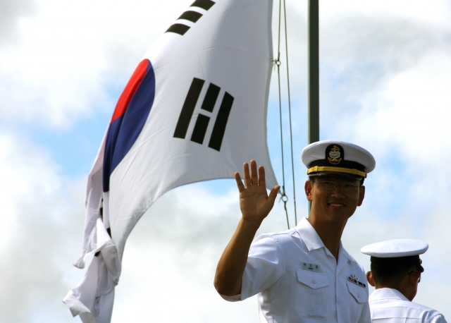 ВМФ Южной Кореи получит первый учебно-боевой корабль